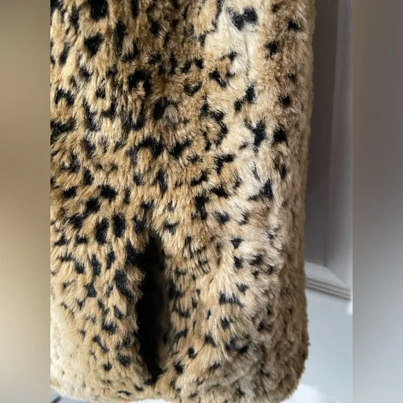 Worthington Animal Print Faux Fur Vest - Picture 4 of 9